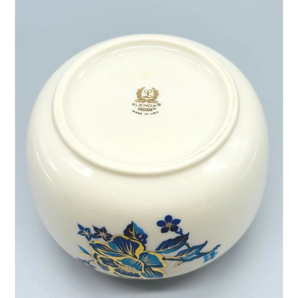 Lenox Pagoda Vase Cream Blue Gold Floral Chinoiserie Round Pot‎ Belly USA